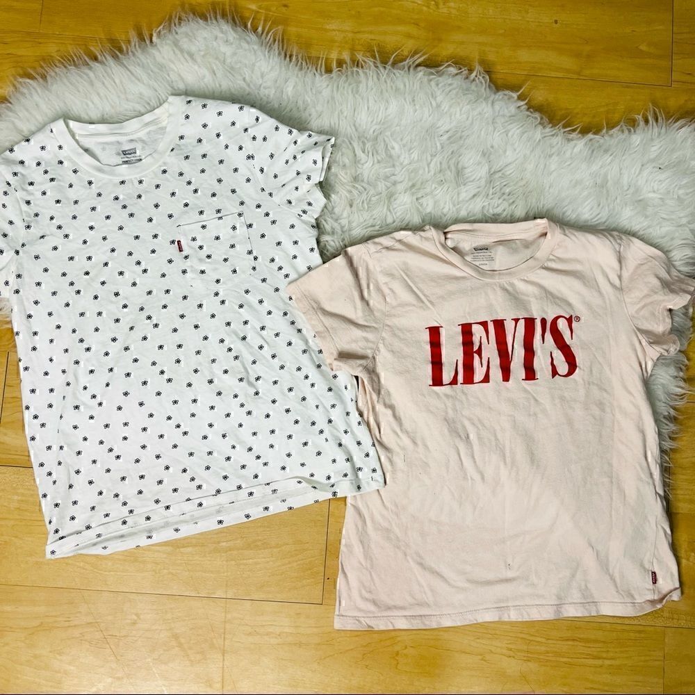 Levis bundle of 2 shirts / tops / blouses short sleeve size 2